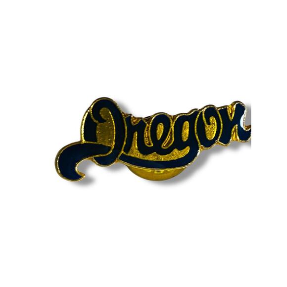 Vintage Oregon Lapel Pin Goldtone Navy Blue Script 1.25" - Picture 2 of 5